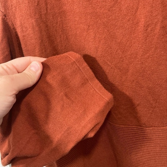 Style & Co Large mock neck cold shoulder blouse flared hem mixed textures - Picture 4 of 8